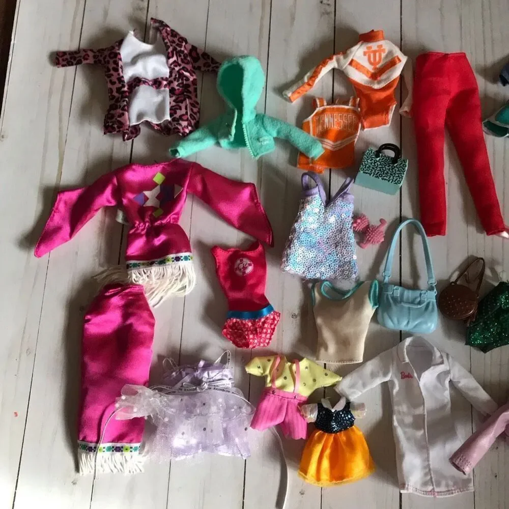 Lot of Barbie Mattel Kelly Tommy fashion doll purses Indian fringe